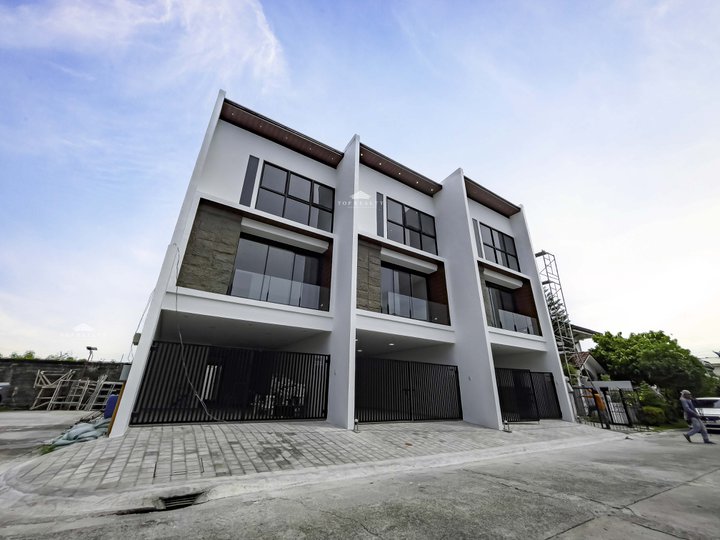 3BR 3 Bedroom Townhouse For Sale in Paranaque, Metro Manila