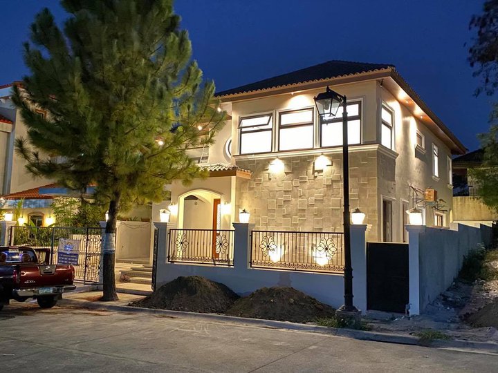4 Bedroom brand New House and Lot in Portofino Alabang