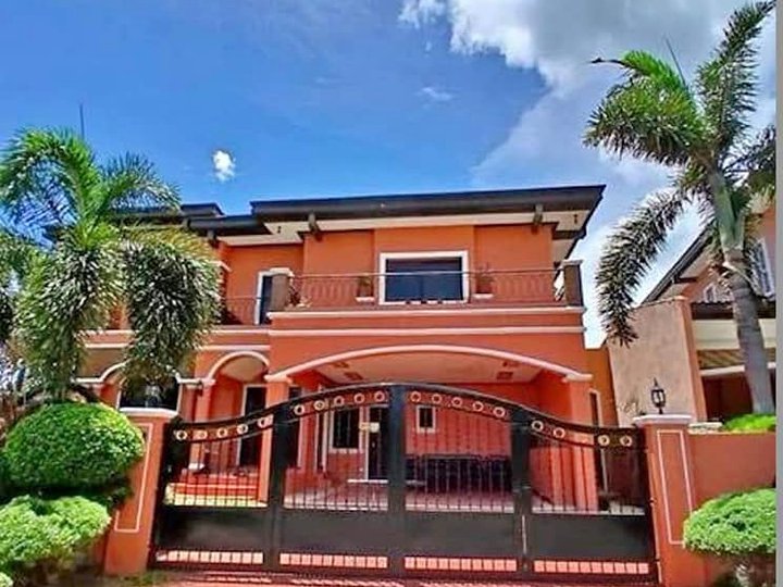 5-Bedroom House for Sale in Portofino Heights Daang-Hari Muntinlupa City