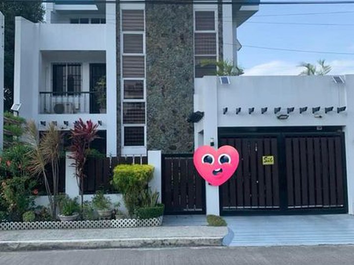 3-storey 5-Bedroom House for Sale in Villa Caceres Sta Rosa Laguna