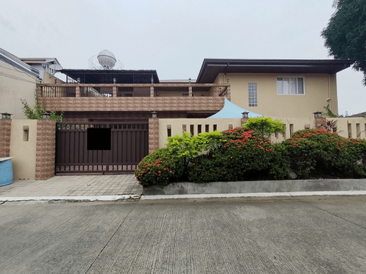 7-Bedroom House for Sale in BF Homes Paranaque City