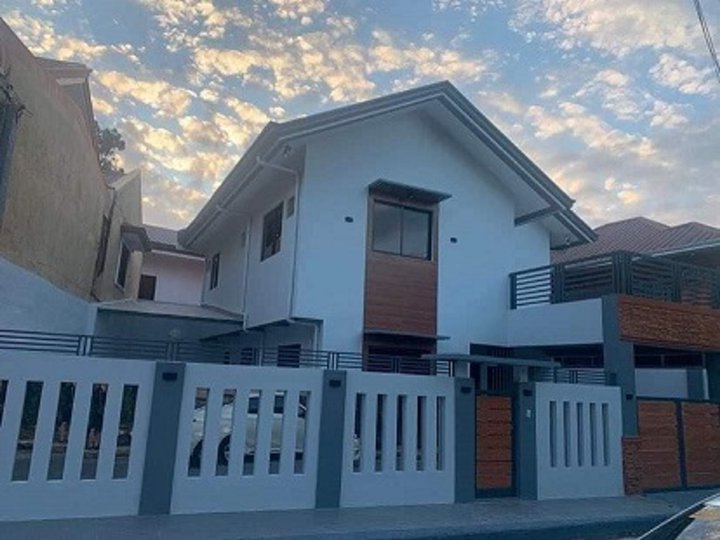 Brand new House for Sale in Meadowood Exec Village Aguinaldo Highway Bacoor Cavite