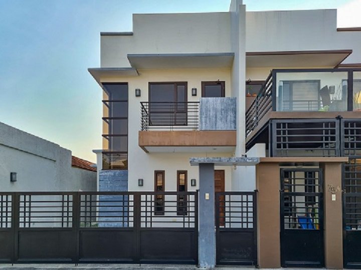 Duplex unit for Sale in BF Homes Paranaque City