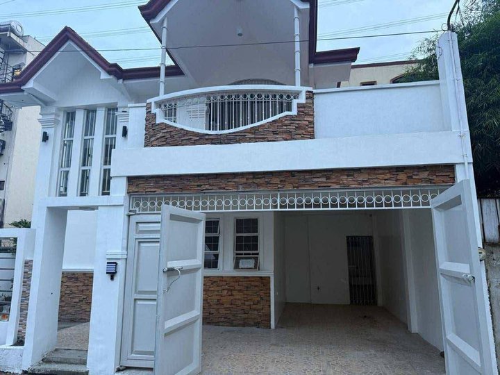 House for Sale in Park Place Exec Village Imus Cavite