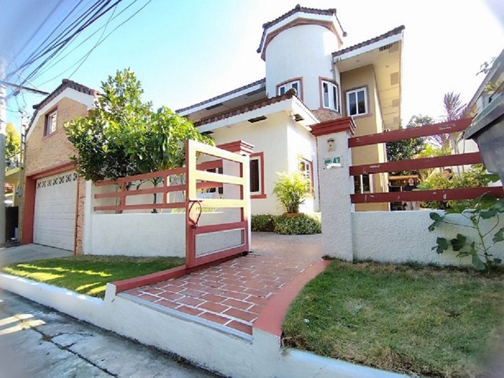 House for Sale in Tahanan Village Paranaque City