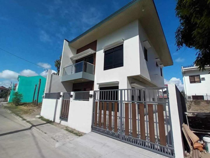 Brand new House for Sale in San Lorenzo Royale Sta Rosa City Laguna