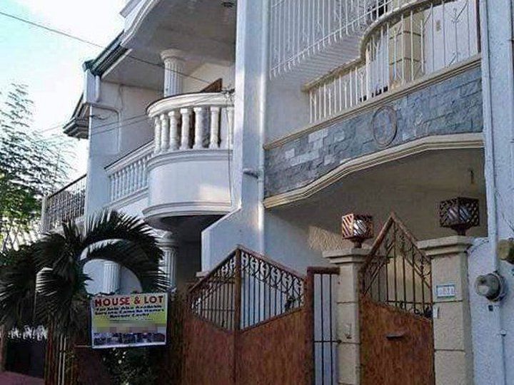 Townhouse for Sale in Fortunata Subd Sucat Road Paranaque City