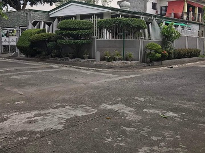 Corner lot Bungalow for Sale in Country Homes Binan Laguna