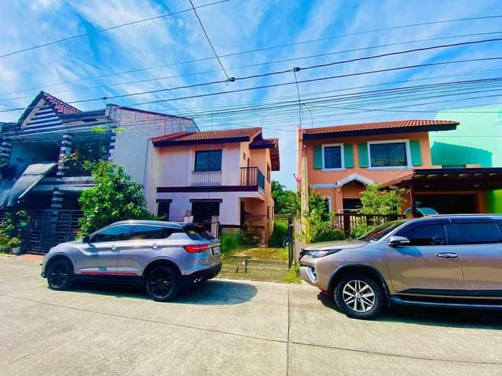 House for Sale in Amici Subd Daang-Hari Bacoor Cavite