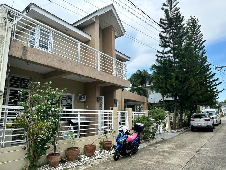 House for Sale in Bel-Air 4 Sta Rosa Laguna