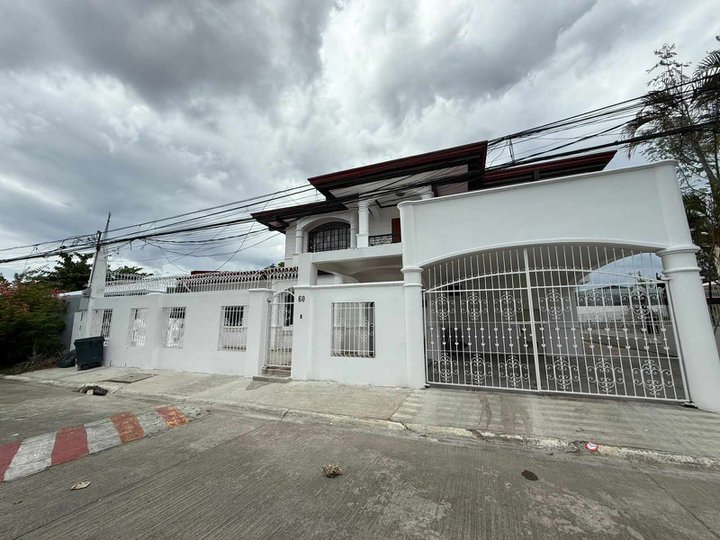 House with own Pool for Sale in BF Homes Paranaque City