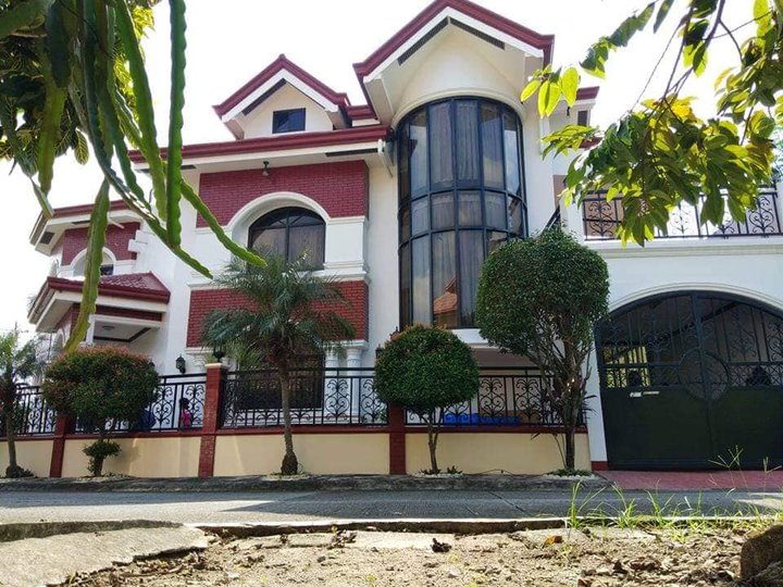 Corner lot House for Sale in Park Place Village Aguinaldo Highway Imus Cavite