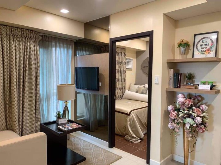 RFO Pet Friendly The Rochester Garden 2 Bedroom unit with balcony Rent to own in San Joaquin Pasig