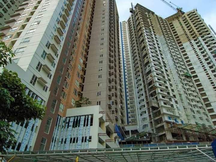 Ready For Occupancy Discounted 30.26 sqm 1-bedroom Residential Condo Rent-to-own in Mandaluyong