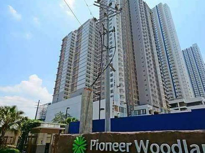 27K Monthly 50sqm 2BR Condo For Sale Pioneer Woodlands Mandaluyong