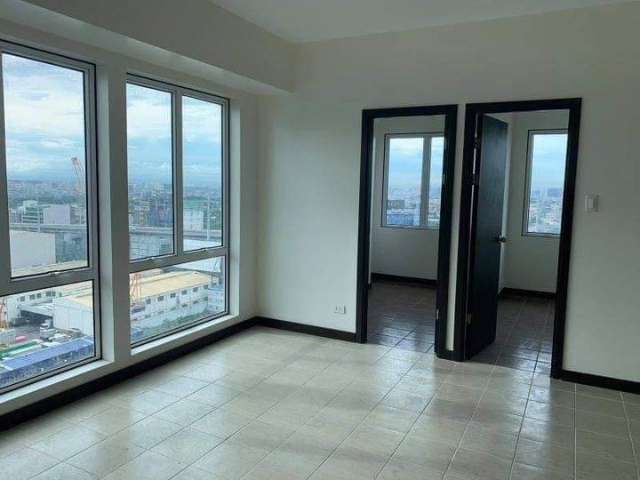 High-rise 2-BR RFO facing Makati view Pet Friendly RENT TO OWN Condo