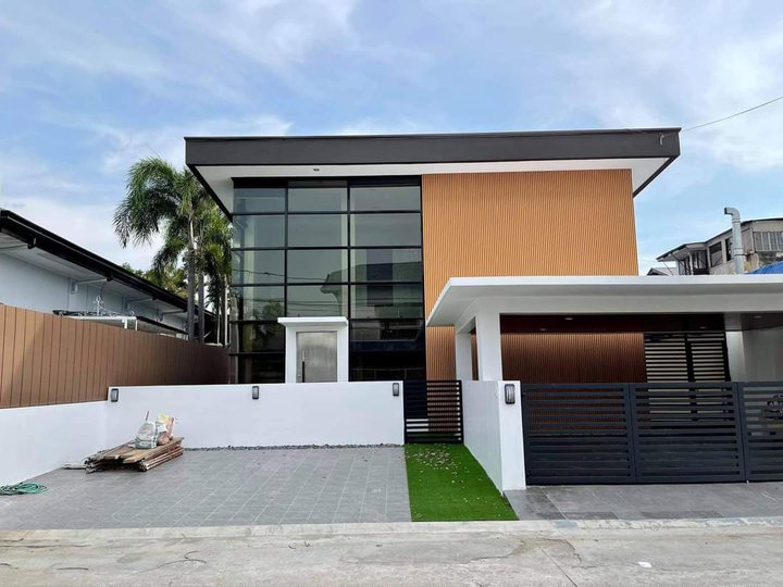 Brandnew Modern House For Sale in BF Homes Paranaque
