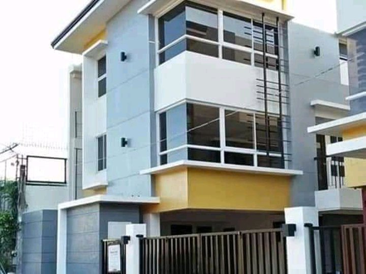 3 Bedroom Townhouse in West Fairview QC is perfect for your Family