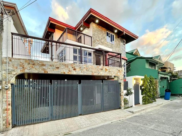 RFO 6-bedroom Single Detached House For Sale in Las Pinas Metro Manila