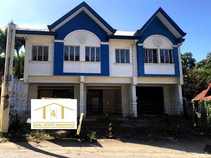 RFO commercial residential townhouse located@ antipolo city