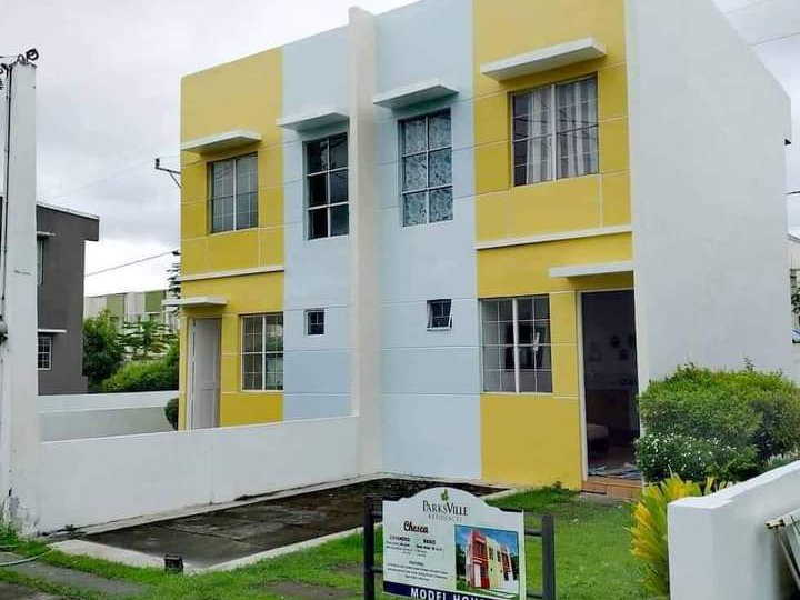 2 storey  Floor area 40sq.m  2 bedrooms  1 bathroom