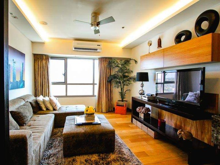 Beautiful 2BR Unit in The Residences at Greenbelt, Makati