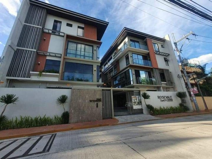 Rosevale Townhouse for sale in Paco Manila