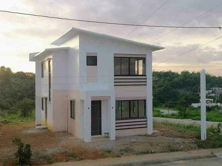 3-bedroom Single Attached House For Sale in Taytay Rizal