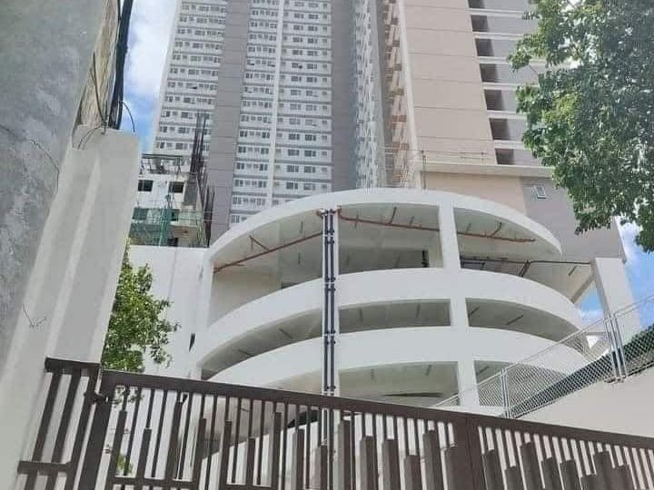 Ready For Occupancy Discounted 9955475.00 sqm 2-bedroom Residential Condo Rent-to-own in Manila
