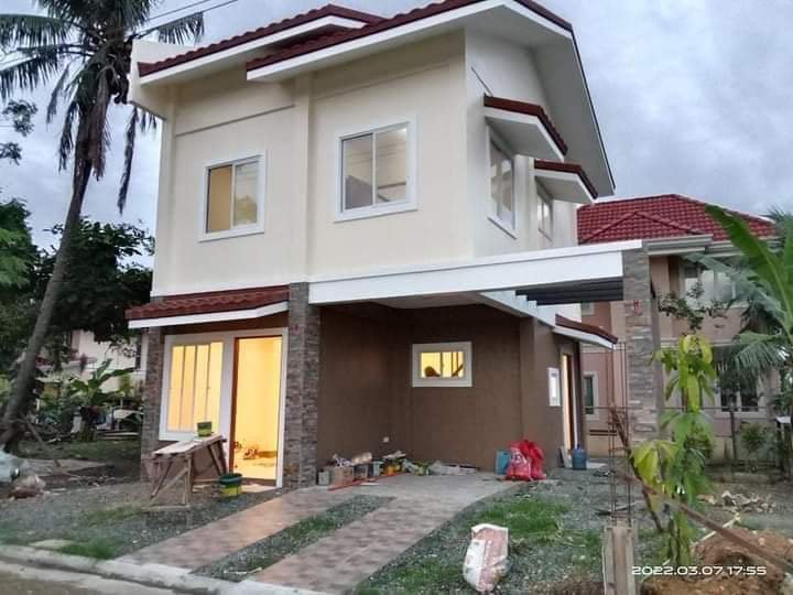 4-Bedroom Single Detached House For sale in Minglanilla Cebu