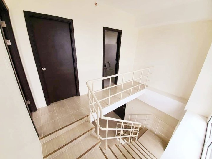 Ortigas-Pasig condo for sale/Rent to own 3Bedroom Penthouse-Bilevel near C5,Eastwood,BGC,Megamall