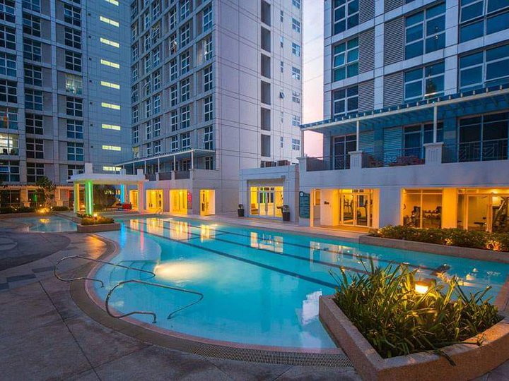 Ready for Occupancy Condo unit at Linear Makati