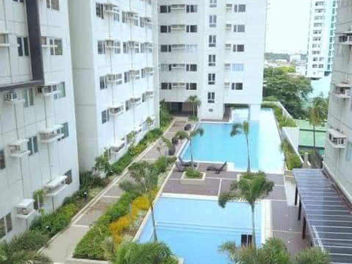 Condo walking distance to La Salle Taft Pasay