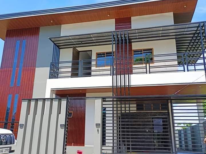 6-bedroom Townhouse For Sale in Cagayan de Oro Misamis Oriental