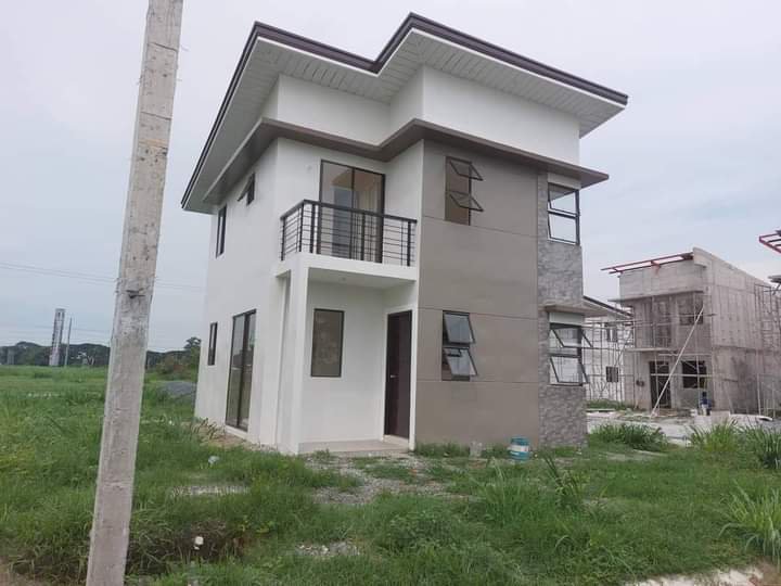 Royal Residence Martina model single attached in San Fernando Pampanga