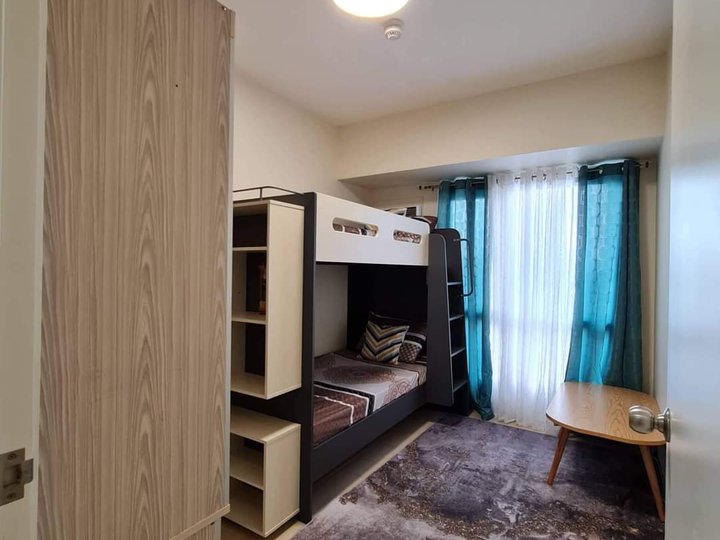 2br corner unit fully furnished w/parking for rent,condo in makati