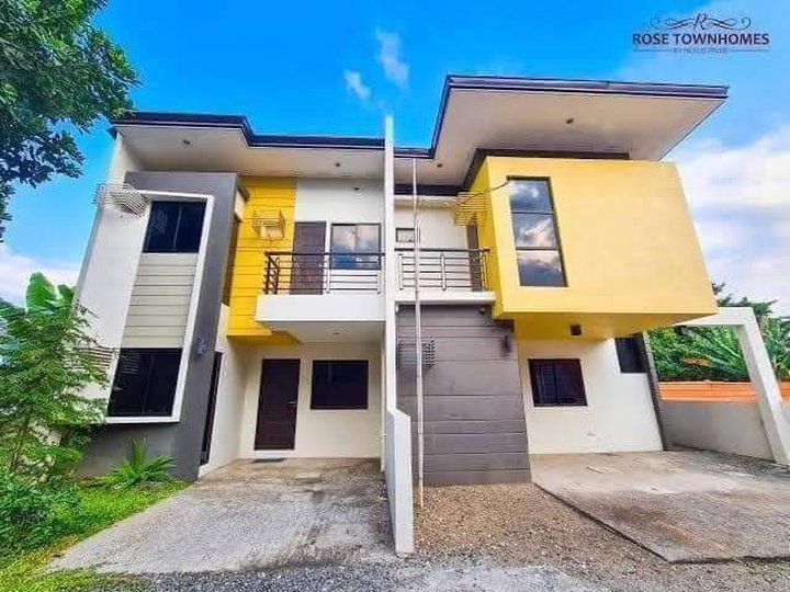 4-bedroom Townhouse For Sale in Minglanilla Cebu