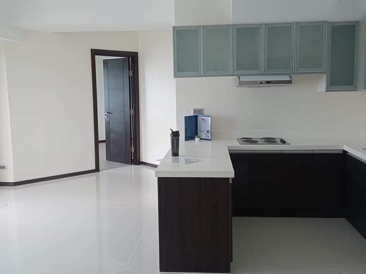 102.00 sqm 3-bedroom Condo For Sale rent to own move in 30 days BGC