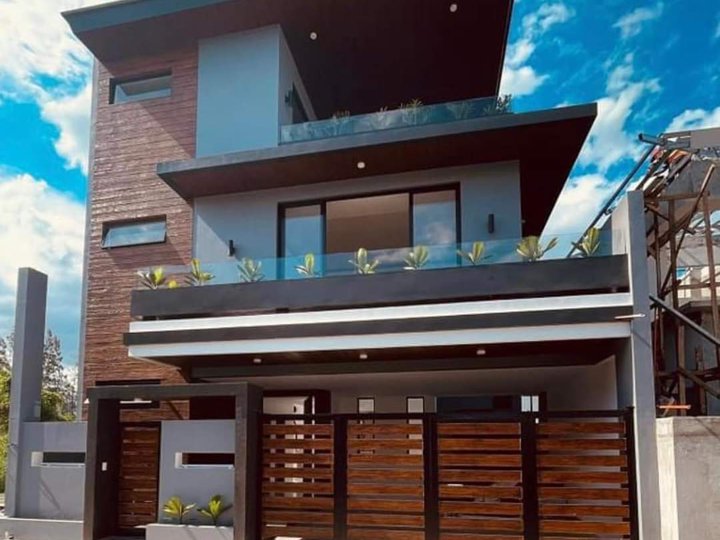 Brandnew 6-bedroom Single Detached House For Sale in Pasig MM