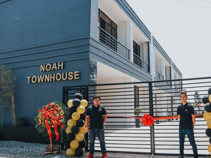 4-bedroom Townhouse For Sale in Mactan Lapu-Lapu Cebu