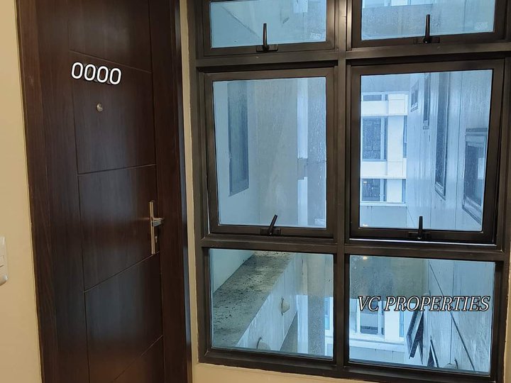 81.00 sqm 2-bedroom 2 T&B Condo For Sale in Makati Metro Manila