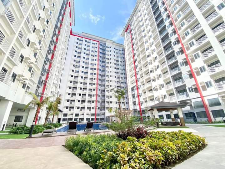 2 bedrooms SMDC Bloom Residences Condominium