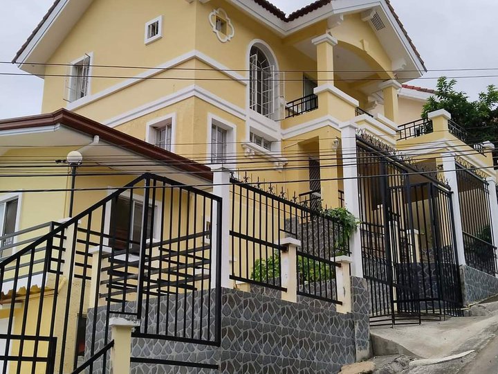 Super overlooking 3 story house inside exclusive subdivision in talisay city cebu
