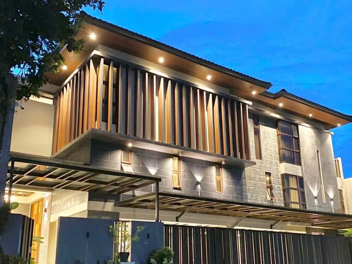 6-bedroom Single Detached House For Sale in Paranaque Metro Manila
