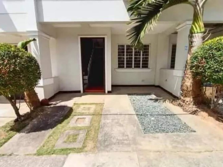 3bedroom 2 toilet and bath RFO townhouse in Antipolo