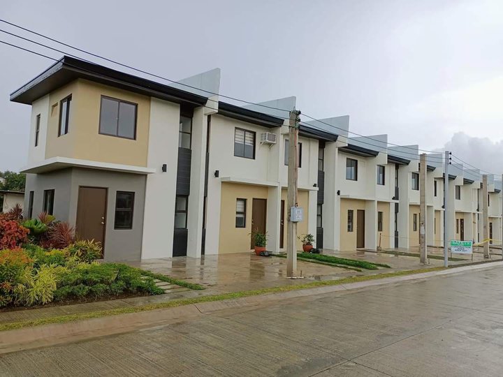 2-bedroom Townhouse For Sale in Trece Martires Cavite