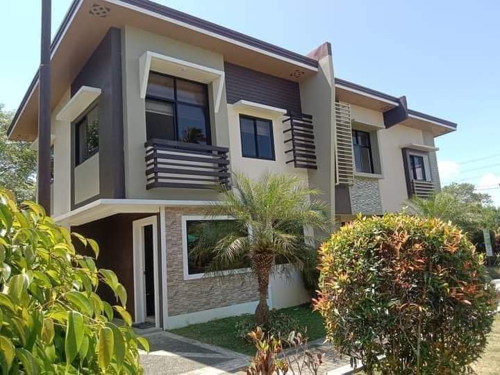 4 Bedroom Single Attached House for Sale
