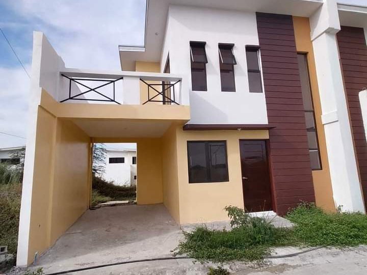 3-bedroom Single Attached House For Sale in Tanza Cavite