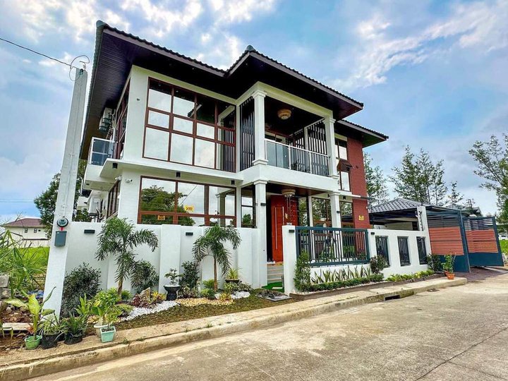 5-bedroom Single Detached House For Sale in Lipa Batangas