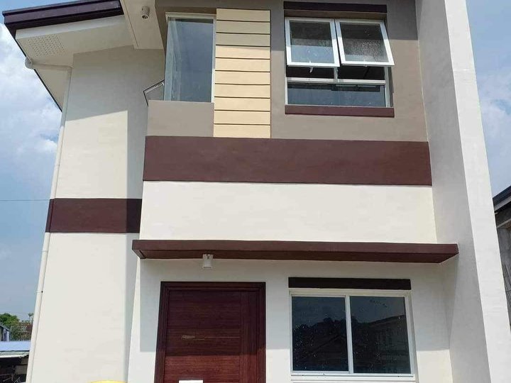 3 bedroom Single Attached House in Quezon City